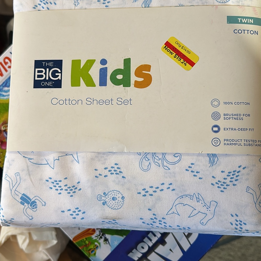 The Big One Kids Cotton Sheet Set - Blue and White